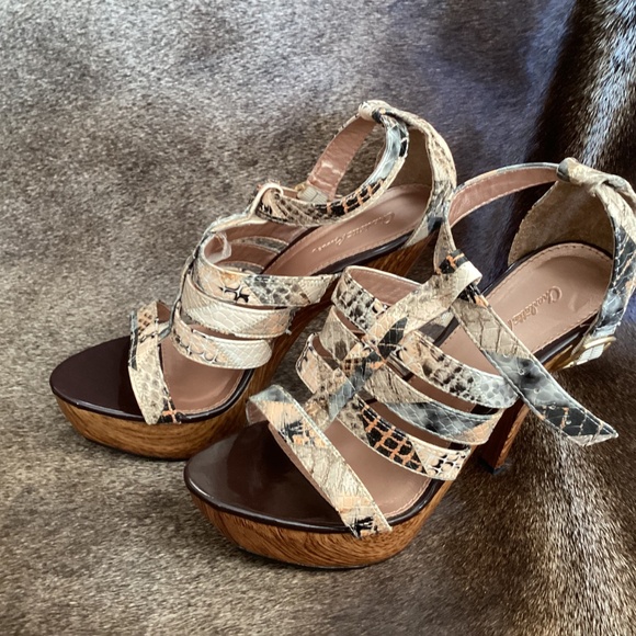 Charlotte Russe Multi Colored Strap Detail Peep Toe Heels - Picture 2 of 13